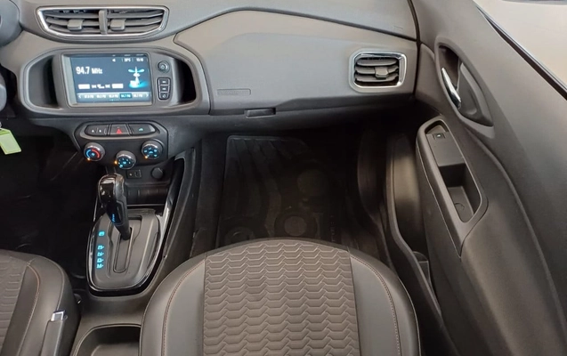 imagem-https://www.socarrao.com.br/sc-vehicle-images-prod/3731525/1788978568652-vehicle_image_1788978542_3c25b8f2e31c29b54d7ddda1cab18031.jpeg