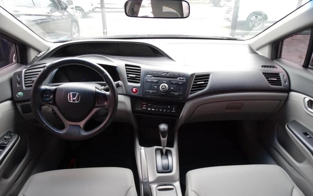 imagem-https://www.socarrao.com.br/sc-vehicle-images-prod/3731540/1789644682527-8424513_7_B_24754d3be5.jpeg