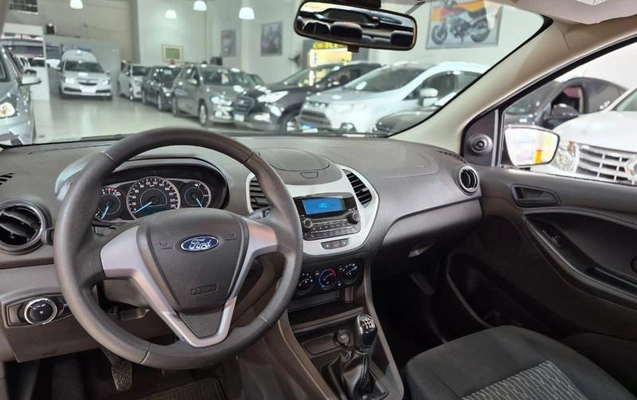 imagem-https://www.socarrao.com.br/sc-vehicle-images-prod/3731720/1788958022395-8398804_17_B_6e523f620a.jpeg