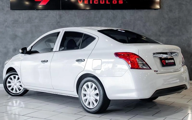 imagem-https://www.socarrao.com.br/sc-vehicle-images-prod/3731750/1789048433282-8458835_10_B_c780b807a7.jpeg