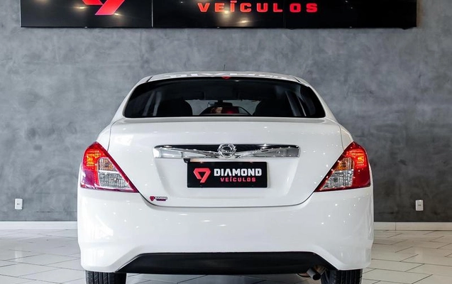 imagem-https://www.socarrao.com.br/sc-vehicle-images-prod/3731750/1789048433284-8458835_12_B_8307b4c8ef.jpeg
