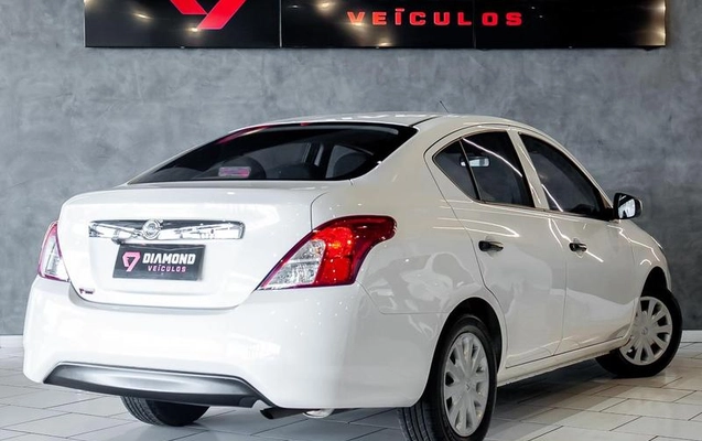 imagem-https://www.socarrao.com.br/sc-vehicle-images-prod/3731750/1789048433286-8458835_21_B_01d735bf39.jpeg