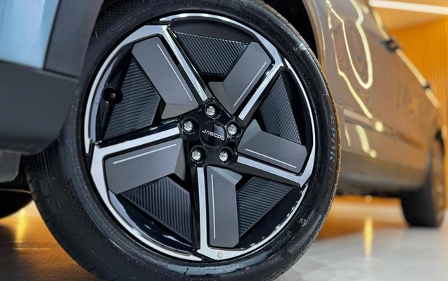 imagem-https://www.socarrao.com.br/sc-vehicle-images-prod/3731773/1789138873383-8440889_4_B_1581ea269b.jpeg