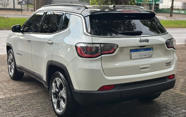 imagem-https://www.socarrao.com.br/sc-vehicle-images-prod/3731810/1788957771716-9_094141.jpg