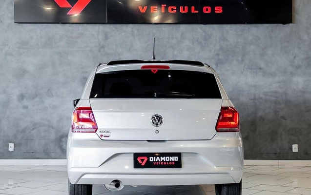 imagem-https://www.socarrao.com.br/sc-vehicle-images-prod/3731900/1789063312785-8458778_12_B_0e840e862f.jpeg