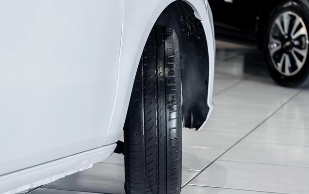 imagem-https://www.socarrao.com.br/sc-vehicle-images-prod/3731900/1789063312790-8458778_12_B_a10e0f089c.jpeg