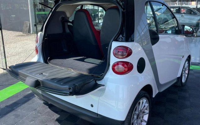 imagem-https://www.socarrao.com.br/sc-vehicle-images-prod/3731929/1789392231400-003_d36384fa4ed17cd99762a3ca0bfa0d05.jpg