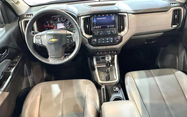 imagem-https://www.socarrao.com.br/sc-vehicle-images-prod/3731941/1789999761051-8458821_4_B_c0eb94934d.jpeg