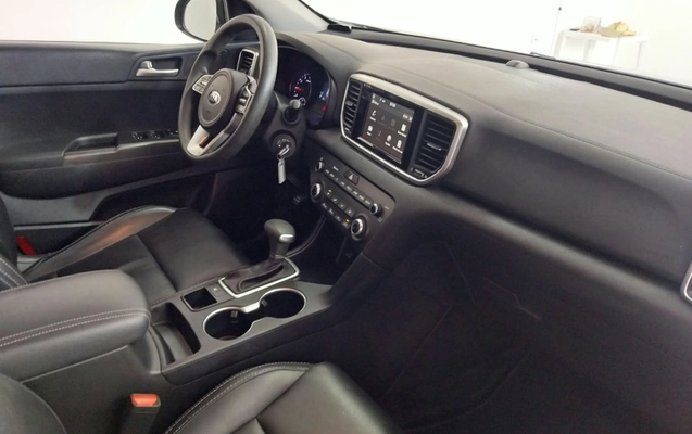 imagem-https://www.socarrao.com.br/sc-vehicle-images-prod/3731985/1789676098822-5qcqXQVzh6CeoVXbJWtaIrH5lLA5f1rV.jpg