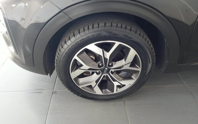 imagem-https://www.socarrao.com.br/sc-vehicle-images-prod/3731985/1789676098828-VMYDqTLamOSatUw37b24gtrwQy2St1en.jpg