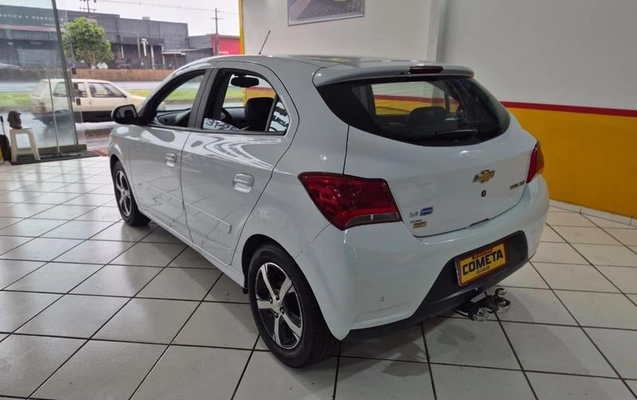 imagem-https://www.socarrao.com.br/sc-vehicle-images-prod/3731986/1788958280930-8408292_5_B_baef704043.jpeg