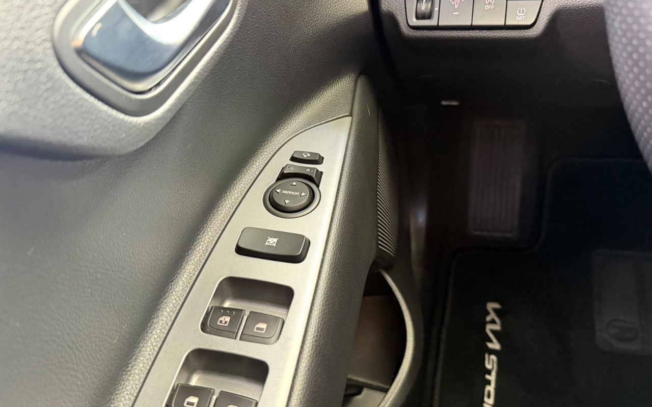 imagem-https://www.socarrao.com.br/sc-vehicle-images-prod/3732281/1788958806638-MTkuanBlZw.jpeg