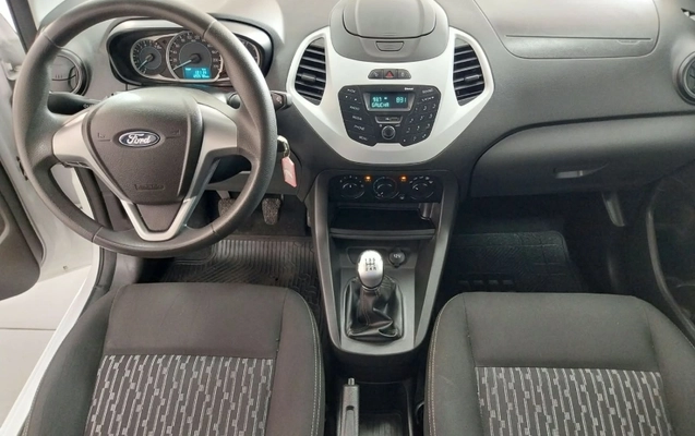 imagem-https://www.socarrao.com.br/sc-vehicle-images-prod/3732509/1789748503935-xVpOwTQSqYv6QGDeOWRPm6cA7bt7IpSU.jpg