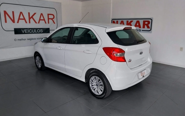 imagem-https://www.socarrao.com.br/sc-vehicle-images-prod/3732509/1789748503940-Zk8H1njO4XdFKmZw6LKQ6K6YYDZ9ovbp.jpg