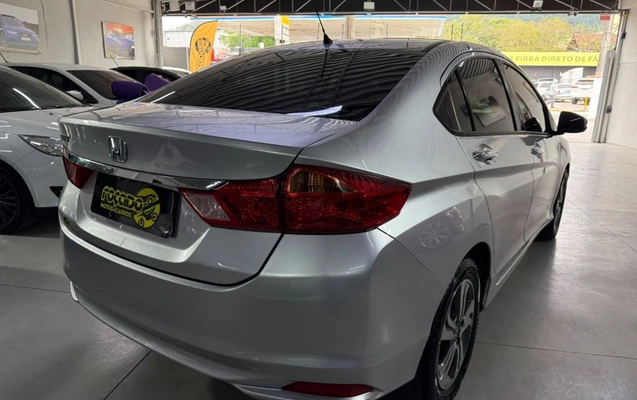 imagem-https://www.socarrao.com.br/sc-vehicle-images-prod/3732628/1789742232317-gb-c3a3e9b.jpeg