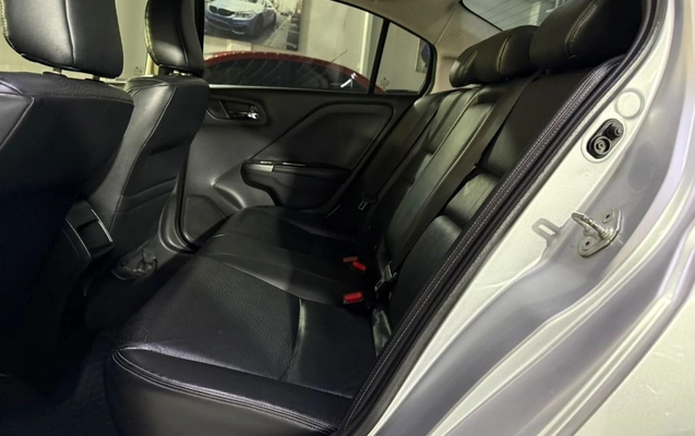 imagem-https://www.socarrao.com.br/sc-vehicle-images-prod/3732628/1789742232322-gb-c4d7120.jpeg