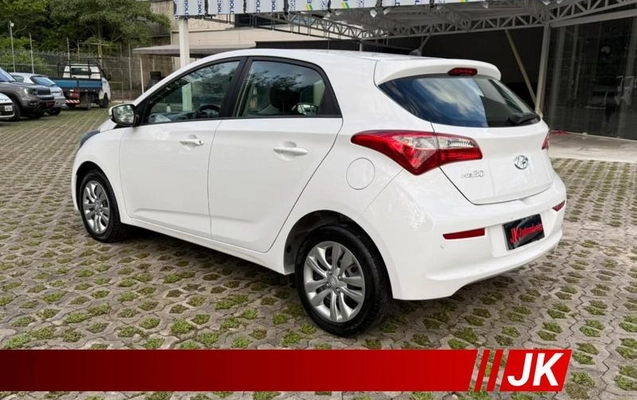imagem-https://www.socarrao.com.br/sc-vehicle-images-prod/3732643/1789676712200-8435049_10_B_628f47bed5.jpg