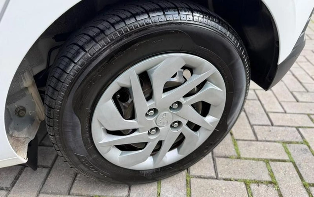 imagem-https://www.socarrao.com.br/sc-vehicle-images-prod/3732655/1789652463952-8459089_8_B_36ebe79e11.jpeg