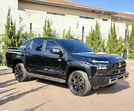 Mitsubishi Triton 2027 Preto — foto 1 de 3