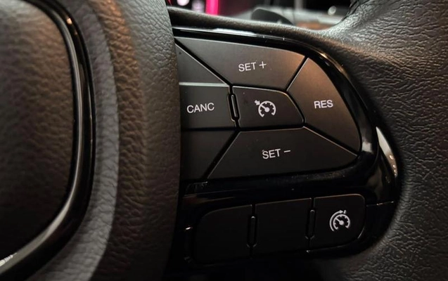 imagem-https://www.socarrao.com.br/sc-vehicle-images-prod/3732875/1788960471381-8459139_3_B_677f9feec2.jpeg