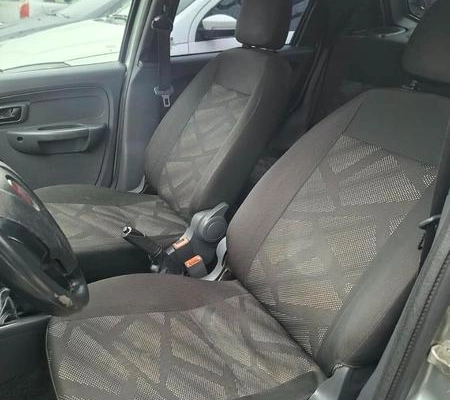 imagem-https://www.socarrao.com.br/sc-vehicle-images-prod/3732981/1788960854133-8456275_4_B_35fe93cddc.jpeg