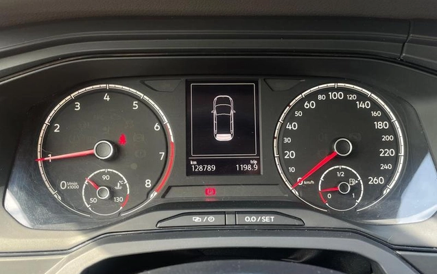imagem-https://www.socarrao.com.br/sc-vehicle-images-prod/3732987/1788960912350-8447973_7_B_8a4638d56c.jpeg