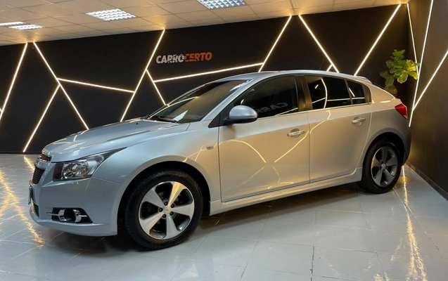 imagem-https://www.socarrao.com.br/sc-vehicle-images-prod/3732988/1788960938461-JooM9FDFc6U4ymW1va8EJ0R34Ec2kvPV.jpg