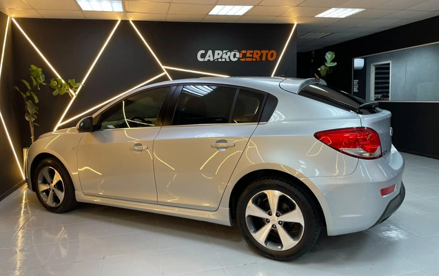 imagem-https://www.socarrao.com.br/sc-vehicle-images-prod/3732988/1788960938462-cU2POfjly5IJsl18tzyT5RmQElGIqHwf.jpg