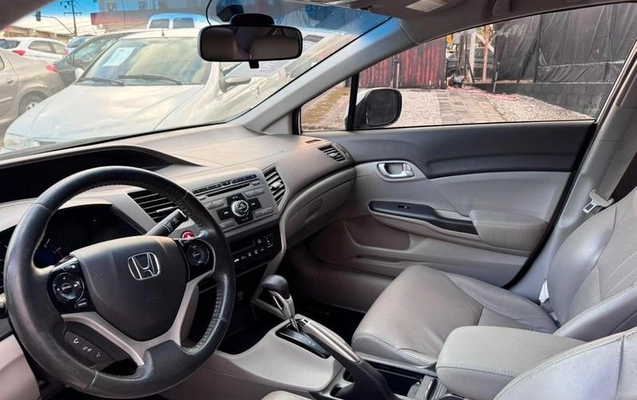 imagem-https://www.socarrao.com.br/sc-vehicle-images-prod/3733007/1788961077223-8442343_0_B_1a6ba17fdd.jpeg