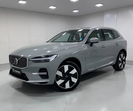 Volvo XC60 2024 Cinza — foto 1 de 3