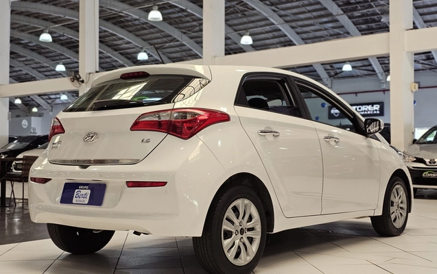 imagem-https://www.socarrao.com.br/sc-vehicle-images-prod/3733191/1788961460100-1_052207.jpg