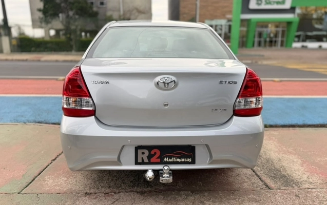 imagem-https://www.socarrao.com.br/sc-vehicle-images-prod/3733234/1788961563113-b9SopBuqpDfISs5NKyEDlZLme5ZFRTIk.jpg