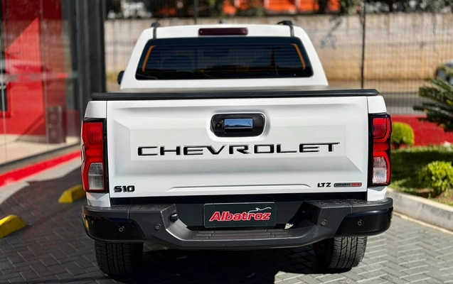 imagem-https://www.socarrao.com.br/sc-vehicle-images-prod/3733260/1788961596254-4_024010.jpg