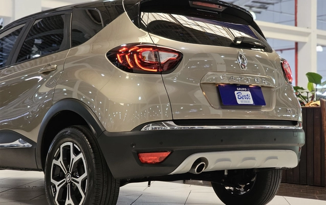 imagem-https://www.socarrao.com.br/sc-vehicle-images-prod/3733297/1788961682976-1_051638.jpg