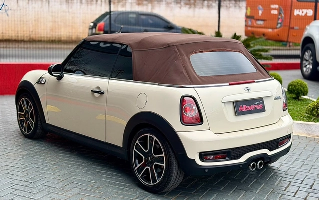 imagem-https://www.socarrao.com.br/sc-vehicle-images-prod/3733299/1788961690951-8_044849.jpg