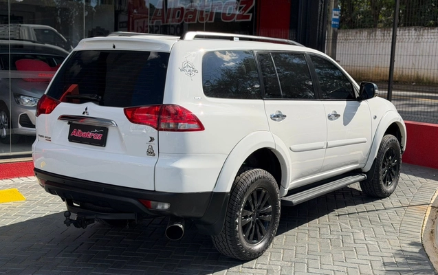 imagem-https://www.socarrao.com.br/sc-vehicle-images-prod/3733307/1788961718836-12_105510.jpg