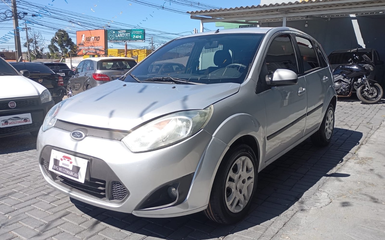 Ford Fiesta 1.6 16V Flex Mec. 5p 2013 Prata — foto 1 de 3
