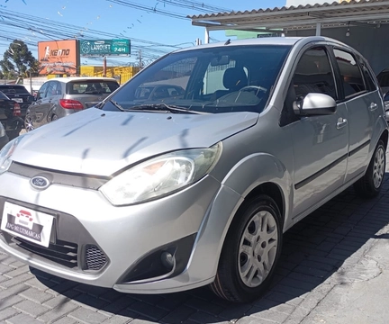 Ford Fiesta 1.6 16V Flex Mec. 5p 2013 Prata — foto 1 de 3