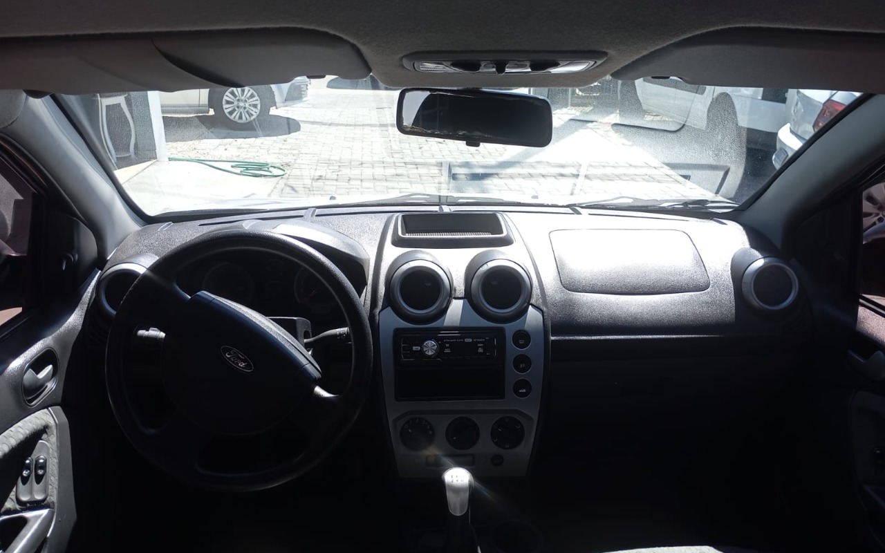 imagem-https://www.socarrao.com.br/sc-vehicle-images-prod/3733324/1788961818326-V2hhdHNBcHAgSW1hZ2UgMjAyNi0wOS0wOSBhdCAxMC40Ny4zNSAoMSkuanBlZw.jpeg
