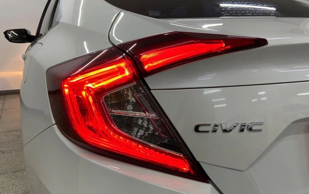 imagem-https://www.socarrao.com.br/sc-vehicle-images-prod/3733336/1788981684584-8452481_5_B_c274938d76.jpeg