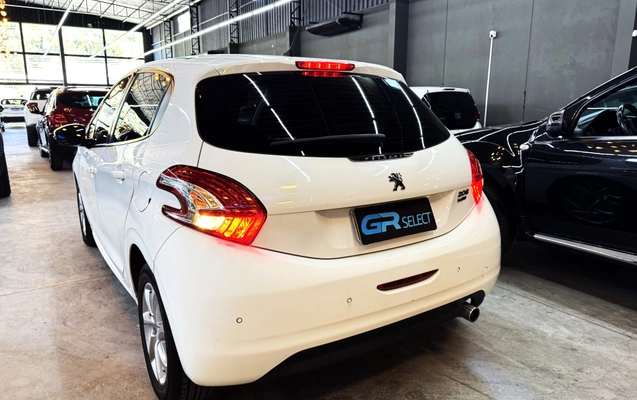 imagem-https://www.socarrao.com.br/sc-vehicle-images-prod/3733358/1788962175152-003_97da9d79af9186c7637f10f3cd81ea8f.jpg