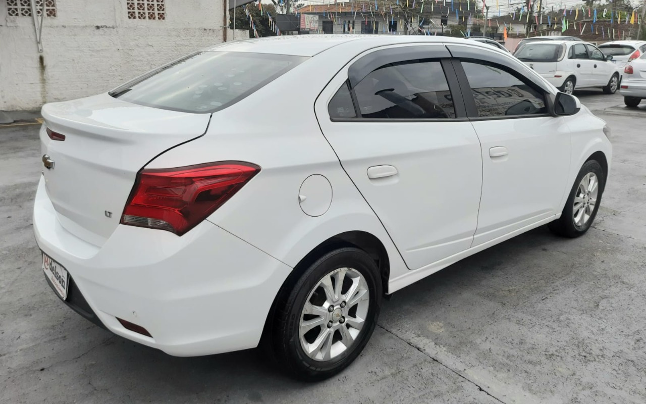 imagem-https://www.socarrao.com.br/sc-vehicle-images-prod/3733365/1788976544739-MDQuanBlZw.jpeg