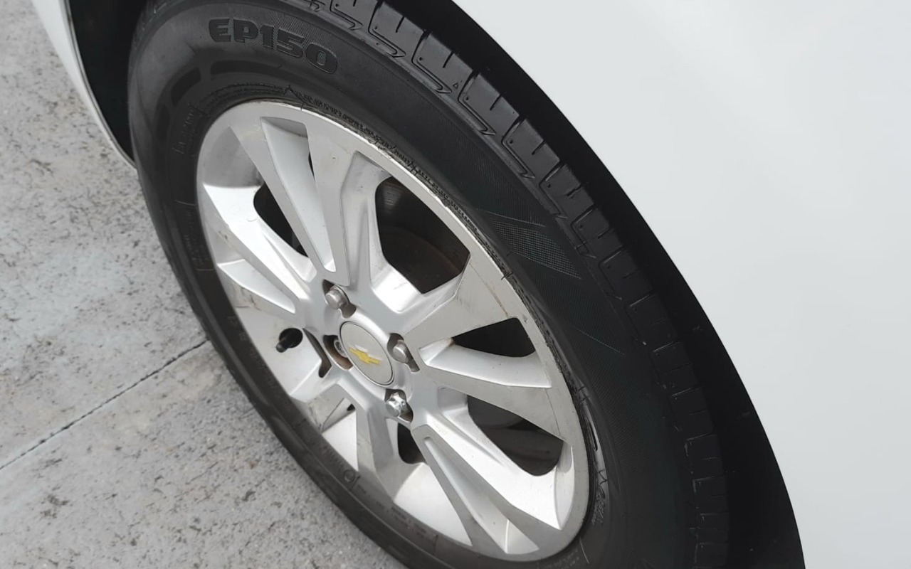 imagem-https://www.socarrao.com.br/sc-vehicle-images-prod/3733365/1788976545513-MTIuanBlZw.jpeg