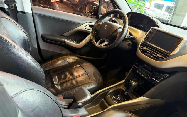 imagem-https://www.socarrao.com.br/sc-vehicle-images-prod/3733371/1788962317419-8459243_9_B_a625109975.jpeg