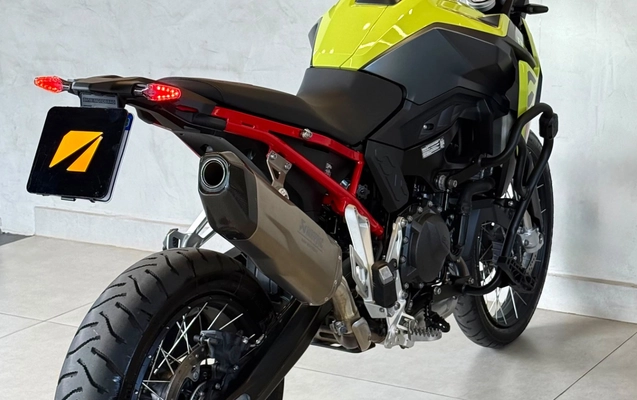 imagem-https://www.socarrao.com.br/sc-vehicle-images-prod/3733378/1788962472618-V2hhdHNBcHAgSW1hZ2UgMjAyNi0wOS0wOCBhdCAxNi4yMS4zMS5qcGVn.jpeg