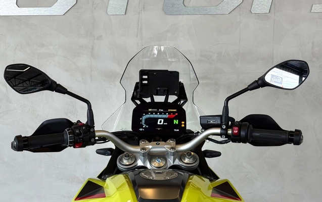 imagem-https://www.socarrao.com.br/sc-vehicle-images-prod/3733378/1788962472767-V2hhdHNBcHAgSW1hZ2UgMjAyNi0wOS0wOCBhdCAxNi4yMS4zMi5qcGVn.jpeg