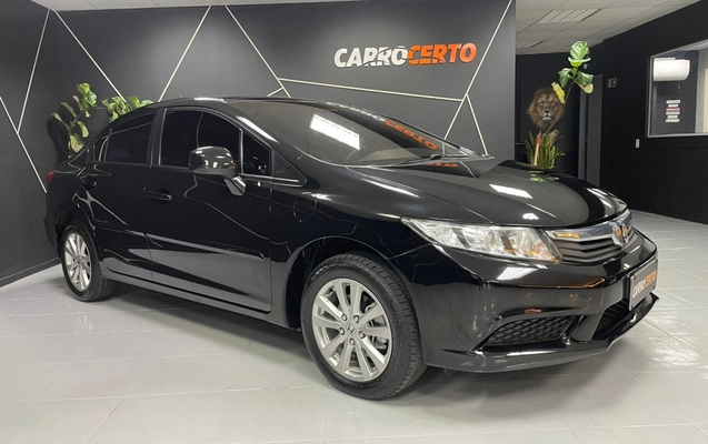 imagem-https://www.socarrao.com.br/sc-vehicle-images-prod/3733389/1788962517522-WkQs3pajvcxOb0ublvCzbnlRnnHhiEnB.jpg