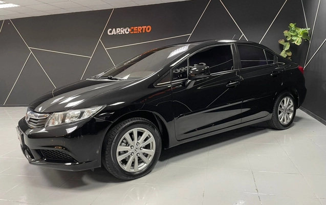 imagem-https://www.socarrao.com.br/sc-vehicle-images-prod/3733389/1788962517524-FFSsQpkCCk8ILWCDBB157mV2kDyXcVJ4.jpg