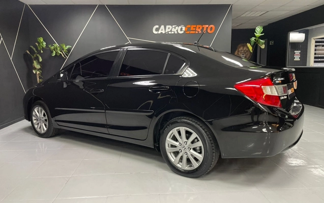 imagem-https://www.socarrao.com.br/sc-vehicle-images-prod/3733389/1788962517525-yjKjmq4phuEYaupyWyHeCdO2HfBMh9UX.jpg
