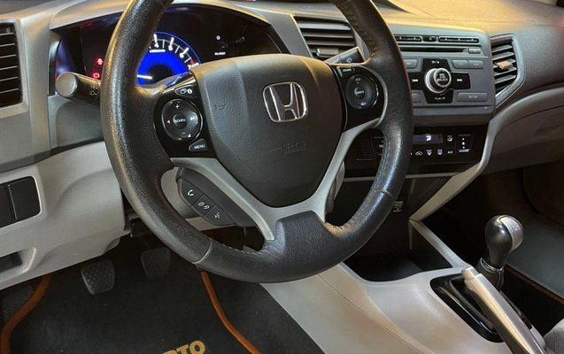 imagem-https://www.socarrao.com.br/sc-vehicle-images-prod/3733389/1788962517531-mJIcqnd4edQs0TfRxpOfUzlJ8wVBLSBd.jpg